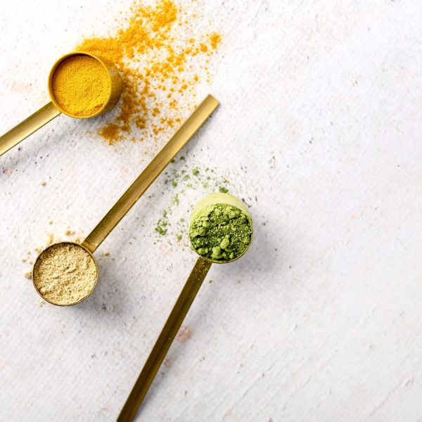 flat-lay-condiments-powder-concept